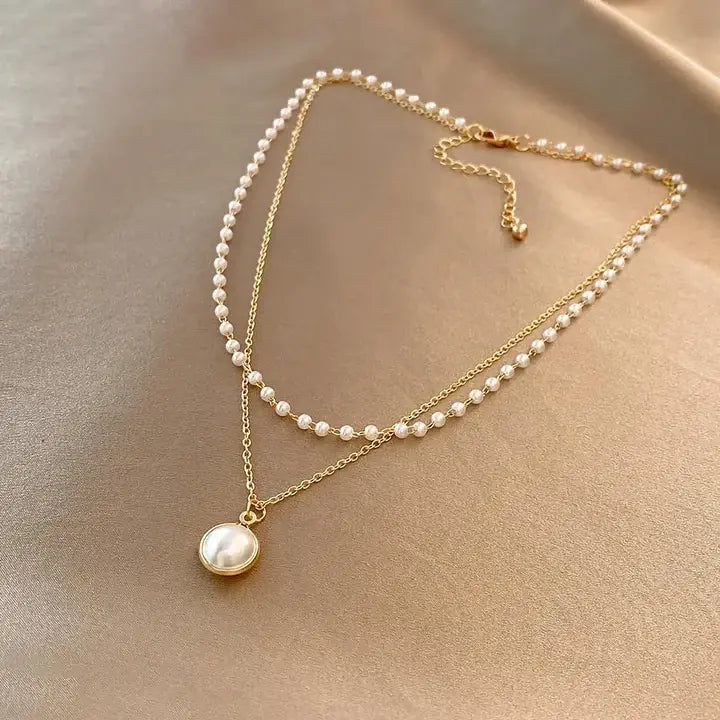 AUREA | Collar Elegante Dorado con Perlas